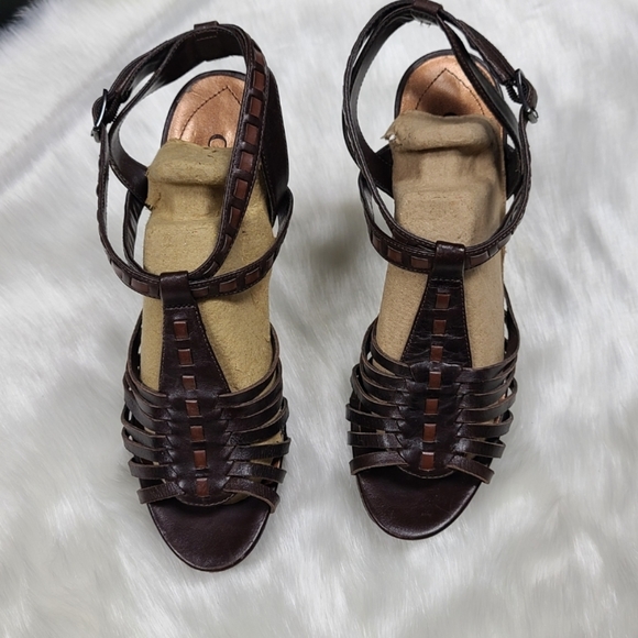 Guess "SHAYLEA"  Platform leather Stiletto Sandals Heels. - Picture 3 of 16